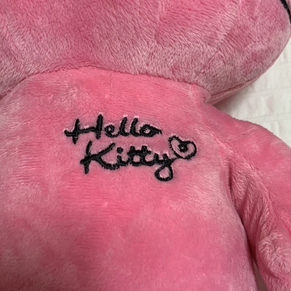 Hello Kitty Winking Build-a-Bear Plush - Picture 9 of 17